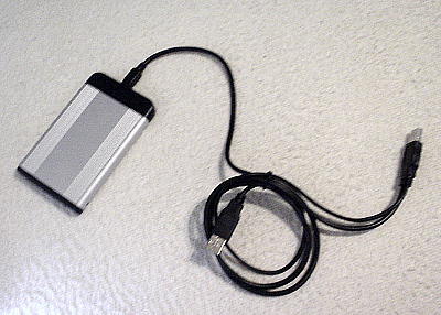 USB の外付けハードディスクケース 